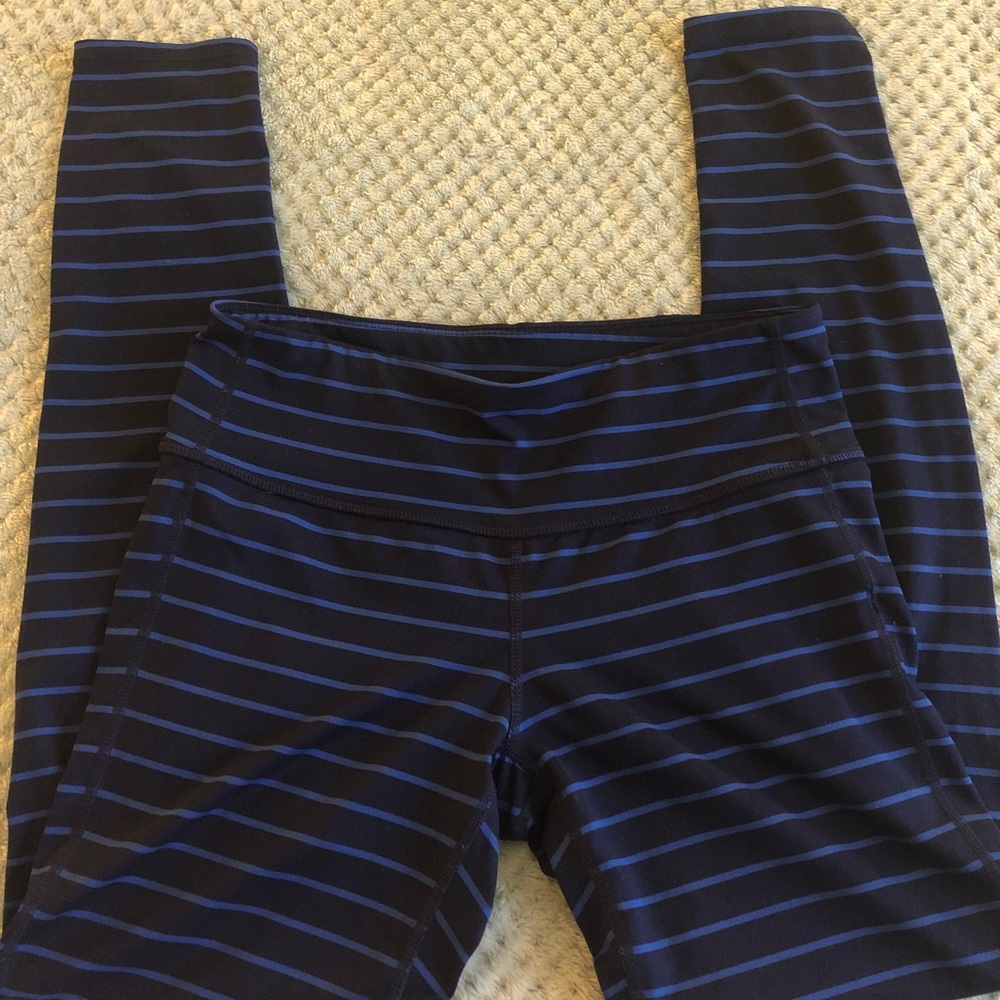 Athleta Navy/Blue Striped Legging Sz M